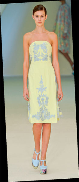 Podyumdan kırmızı halıya