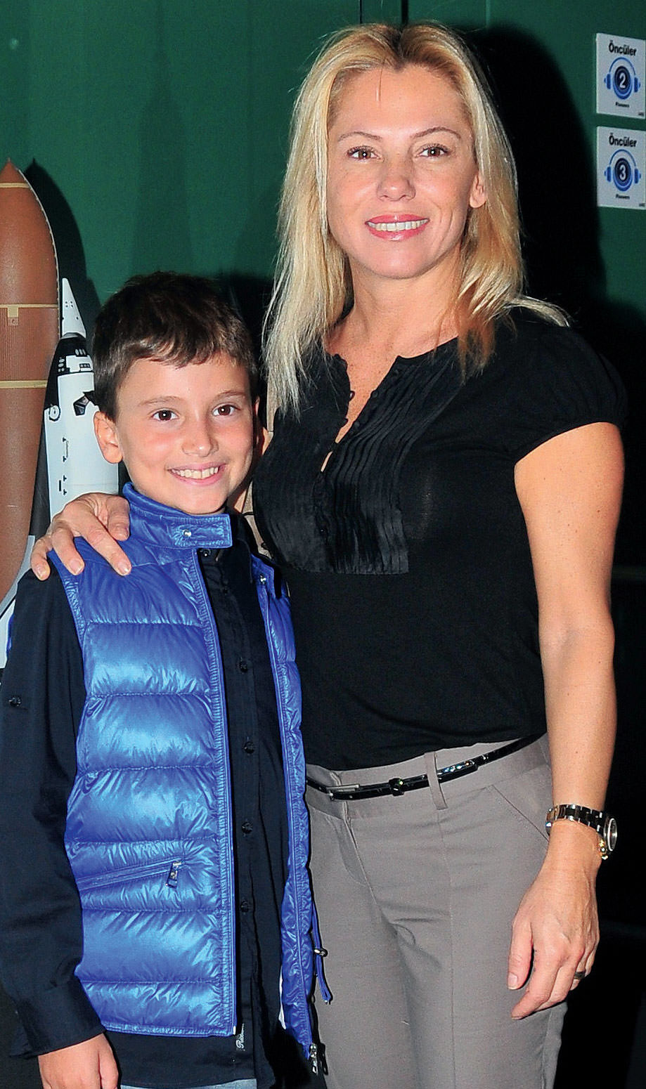 Nasa sergisinde uzay heyecanı yaşadılar