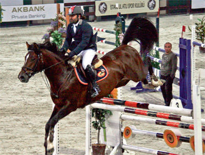 Türkiye' nin en iyi binici ve atları yarıştı