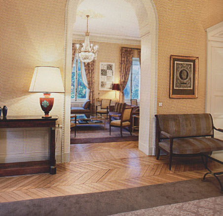 Fransız Sarayı'nın tarihi kitap oldu...