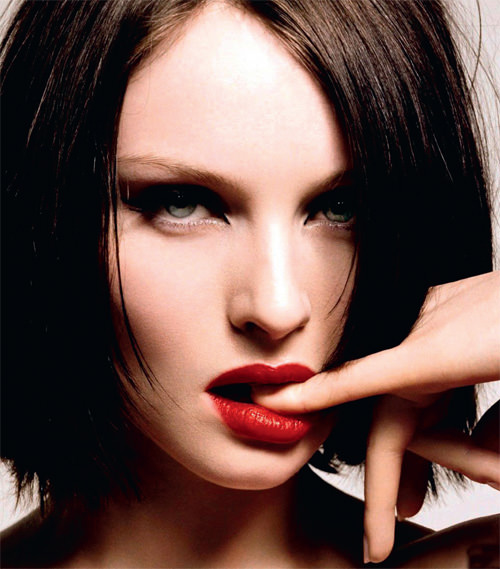Kadının en güçlü silahı: kırmızı ruj!