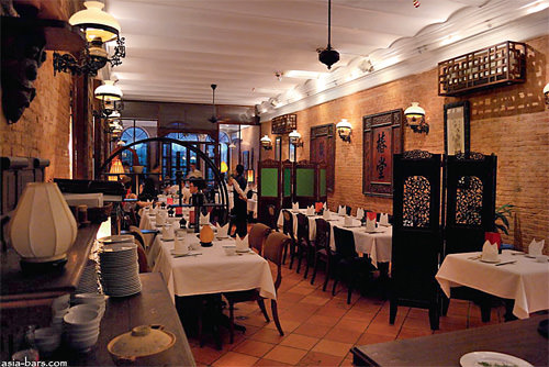 Vietnamlı aşçısıyla yeniden uçuşa geçti