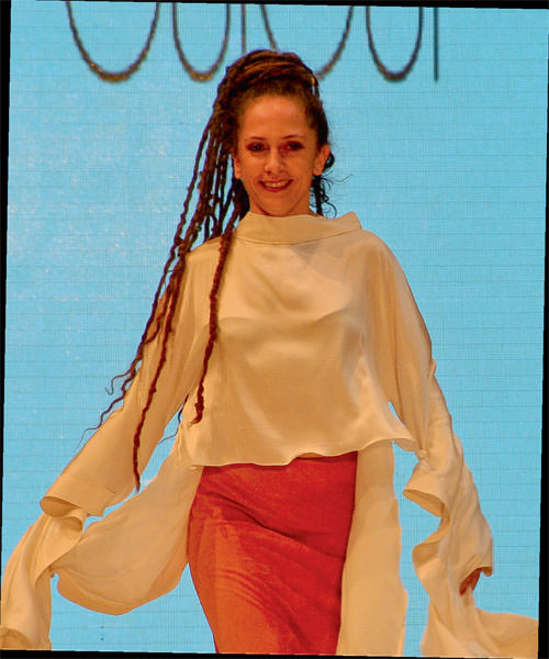 Uzakdoğu ve zen kadını podyumda