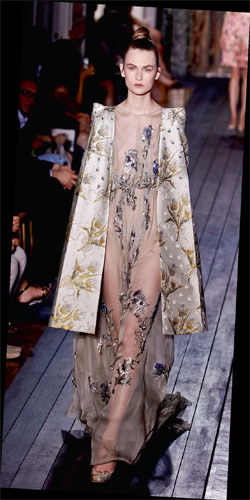 Paris moda devlerini ağırlıyor