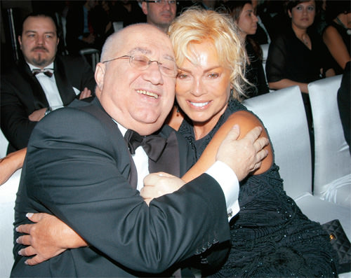 Lütfi Kırdar'da muhteşem yıldönümü!