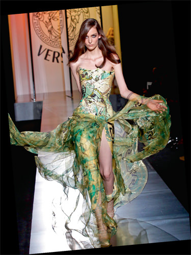 Paris moda devlerini ağırlıyor