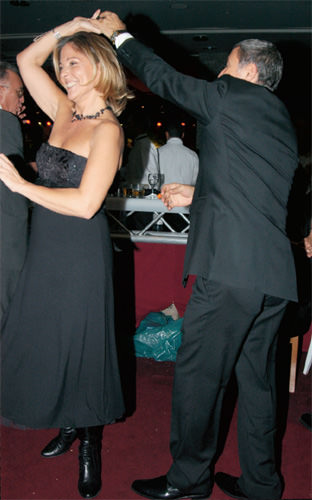 Lütfi Kırdar'da muhteşem yıldönümü!