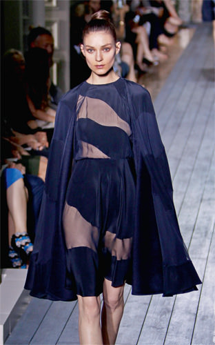 Paris moda devlerini ağırlıyor