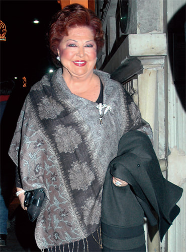 Bol sürprizli doğum günü partisi!