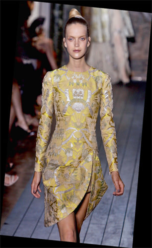 Paris moda devlerini ağırlıyor