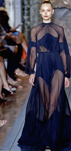 Paris moda devlerini ağırlıyor