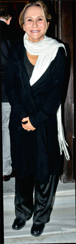 Tilda Tezman ilk kitabını çıkardı