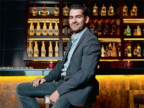 Onur Gülmek mekan açtı