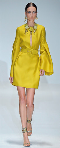 Podyumdan kırmızı halıya