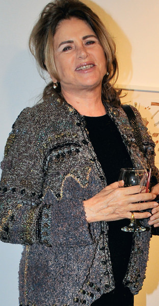 Sergi ve yılbaşı kokteyli bir arada