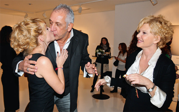 Merve Hasman'dan "konuşan saçlar" sergisi