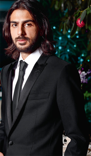 “küçük şeylerle mutlu olmayı bilen insanlarız"