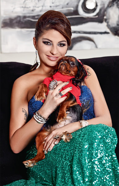 “küçük şeylerle mutlu olmayı bilen insanlarız"