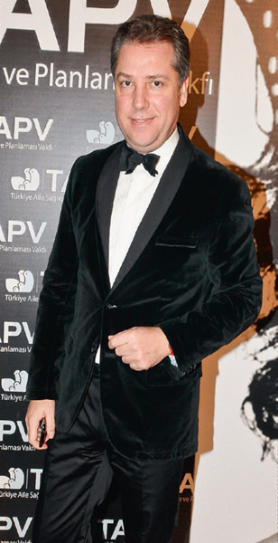 Tap vakfı için özel koleksiyon hazırladı