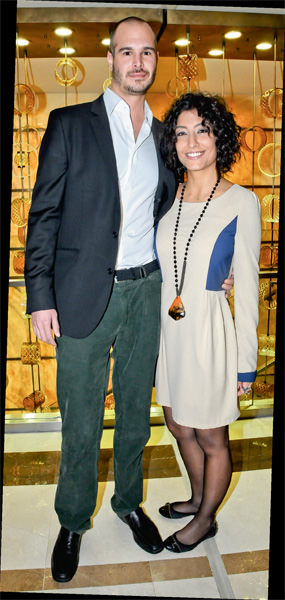 Polat ailesi dostlarını otelde topladı