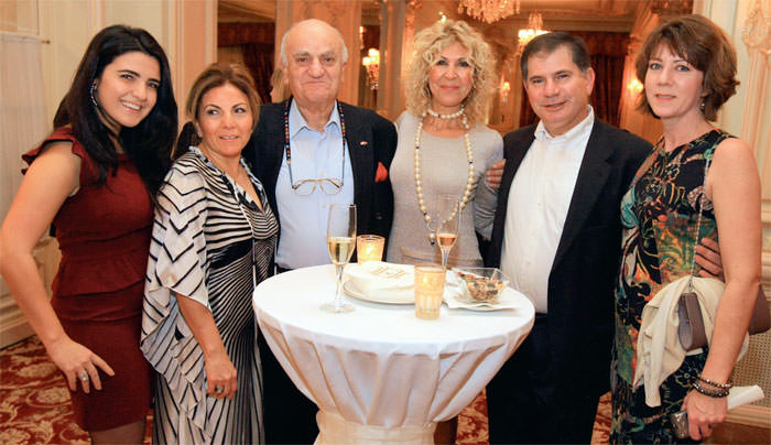 Hülya Biren 50. yaşını Monte Carlo'da kutladı