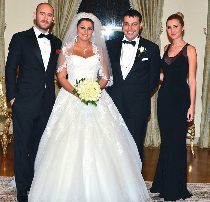 Yalıda düğün, ada'da balayı