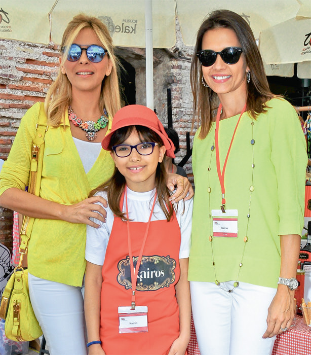 Yedinci kez kurulan Tog Bazar'da yardım rekoru kırıldı