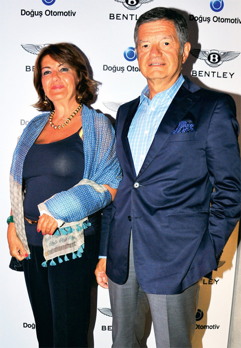 Bentley Flyıng Spur görücüye çıktı