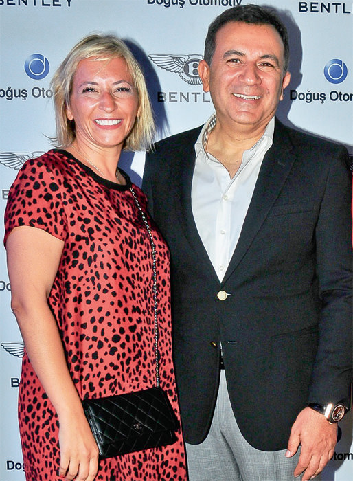 Bentley Flyıng Spur görücüye çıktı