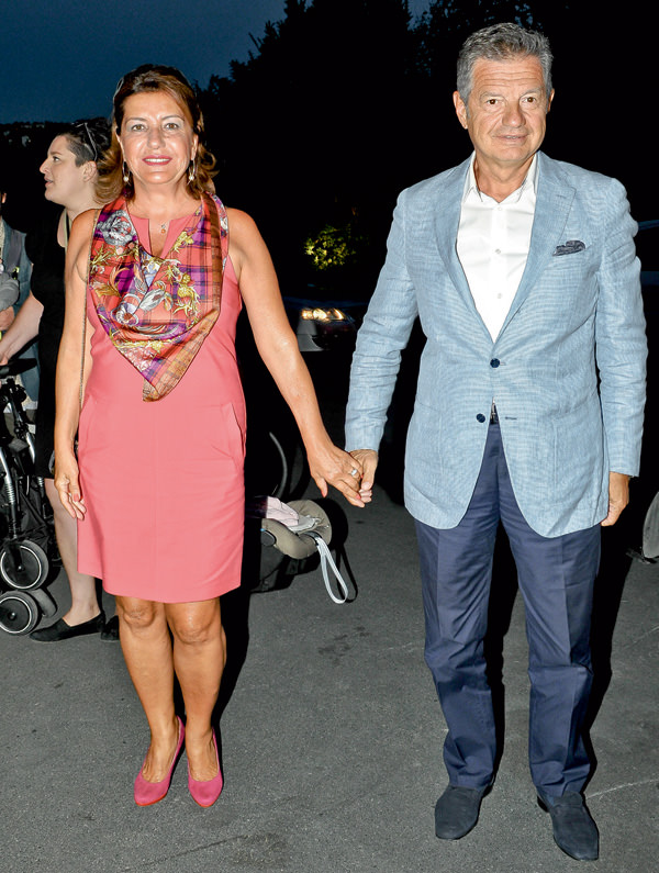 Anish Kapoor'un sergisine akın ettiler!