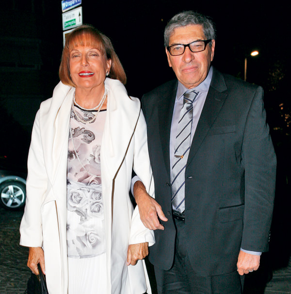 Mutluluklarını dostlarıyla paylaştılar!