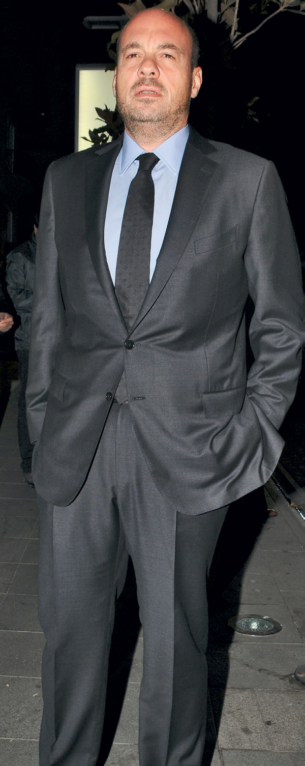 Sürpriz partiyle doğum gününü kutladı