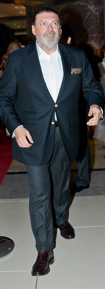 Haremlique mağaza açılışına aile desteği