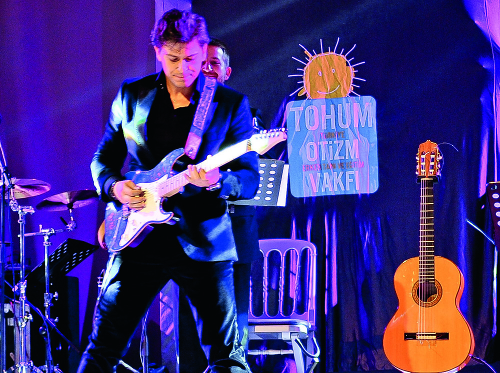 Tohum Otizm Vakfı 10. yılını kutluyor