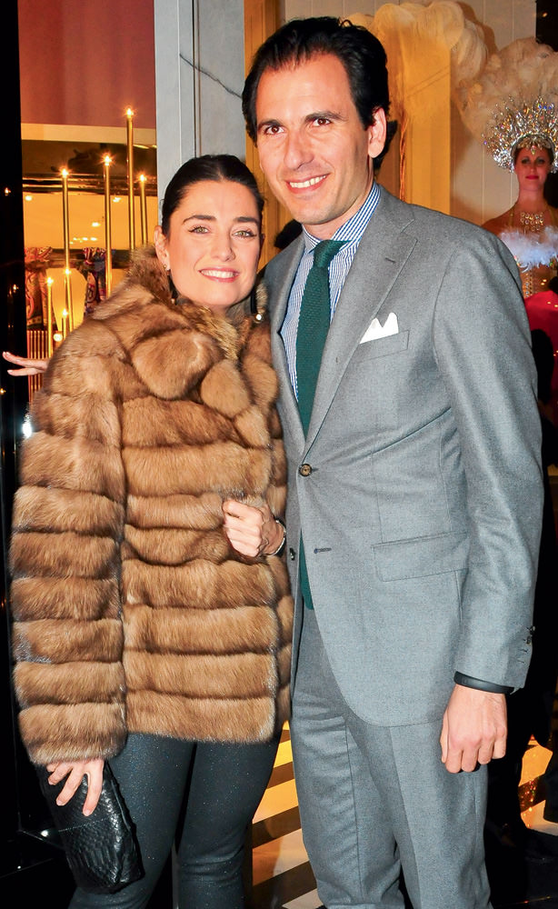 Vakko yeni mağazasını yılbaşı davetiyle açtı