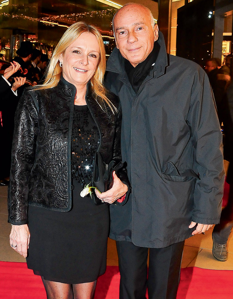 Vakko yeni mağazasını yılbaşı davetiyle açtı