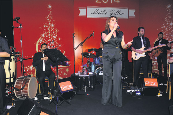 'Günaydın'ın yeni yıl partisine ünlü akını