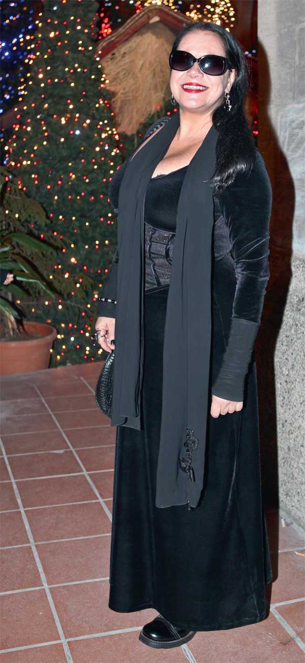 Dostları için Noel daveti verdiler