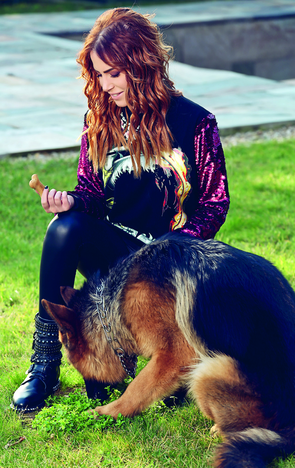 Selin İmer'den Şamdan Plus'a özel pozlar