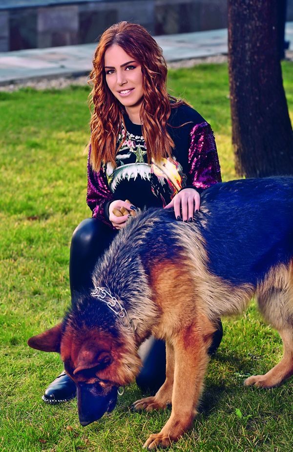 Selin İmer'den Şamdan Plus'a özel pozlar