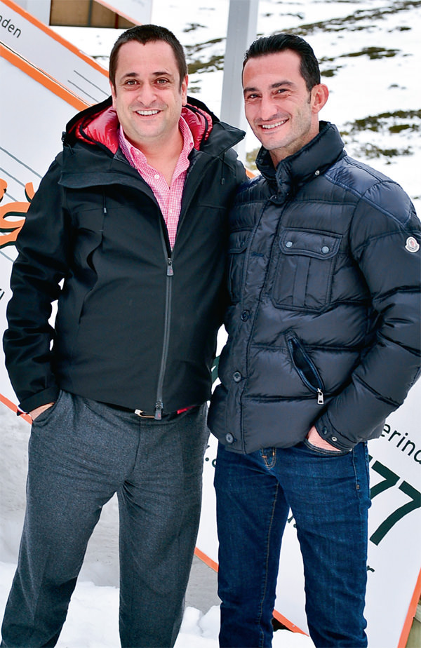 Uludağ'da kayak yerine yürüyüş yaptılar