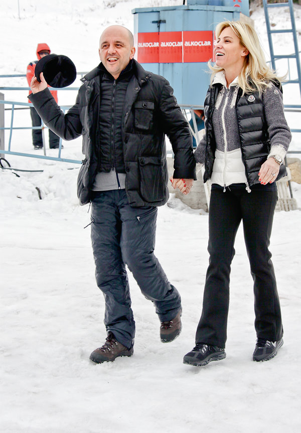 Uludağ'da kayak yerine yürüyüş yaptılar