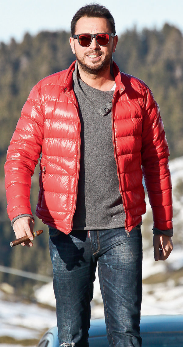 Uludağ'da kayak yerine yürüyüş yaptılar