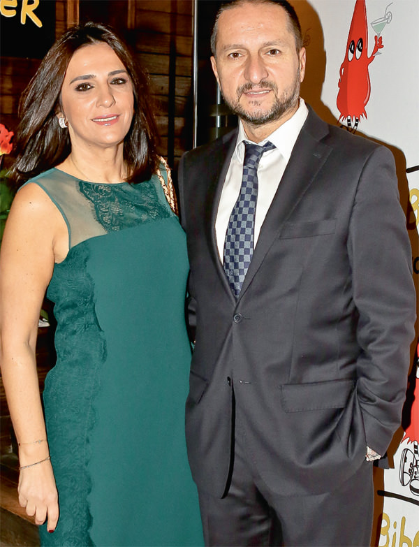 Biber Bar eğlence ile sanatı bir araya getirdi