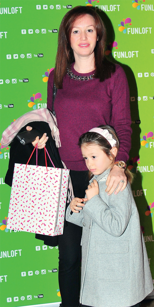 Kızları Masal'ın 2.yaşını kutladılar