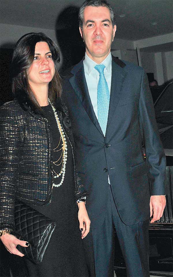 İlk showroom'a görkemli açılış