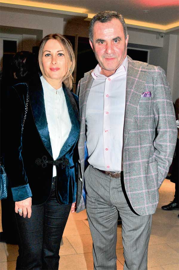 İlk showroom'a görkemli açılış