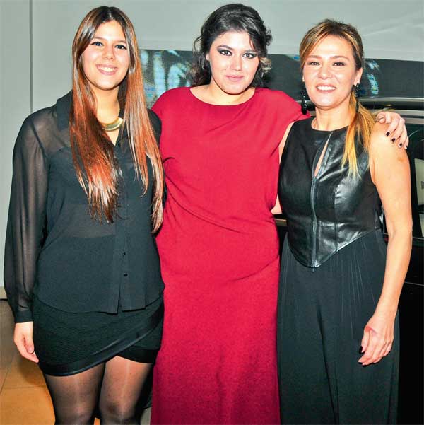 İlk showroom'a görkemli açılış