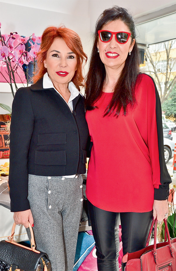 İlk mağazalarını davetle açtılar