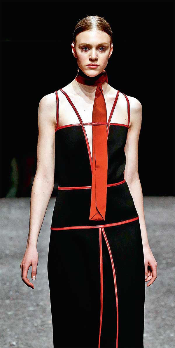 Modanın kalbi yine Milano'da attı